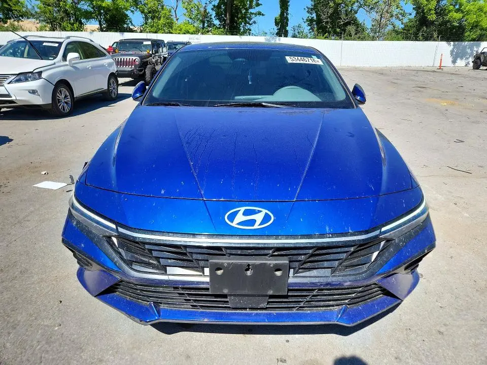2024 HYUNDAI ELANTRA SEL  