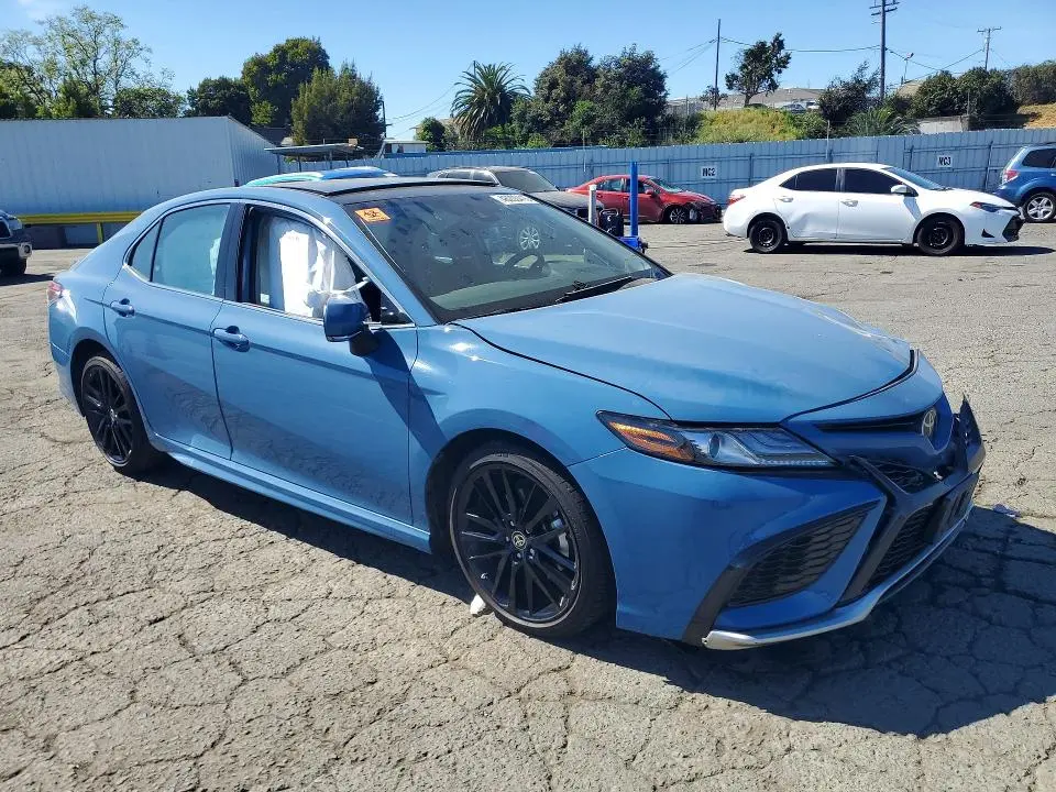 2024 TOYOTA CAMRY XSE  