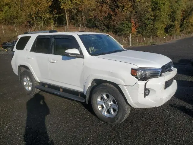 2023 TOYOTA 4RUNNER SE  