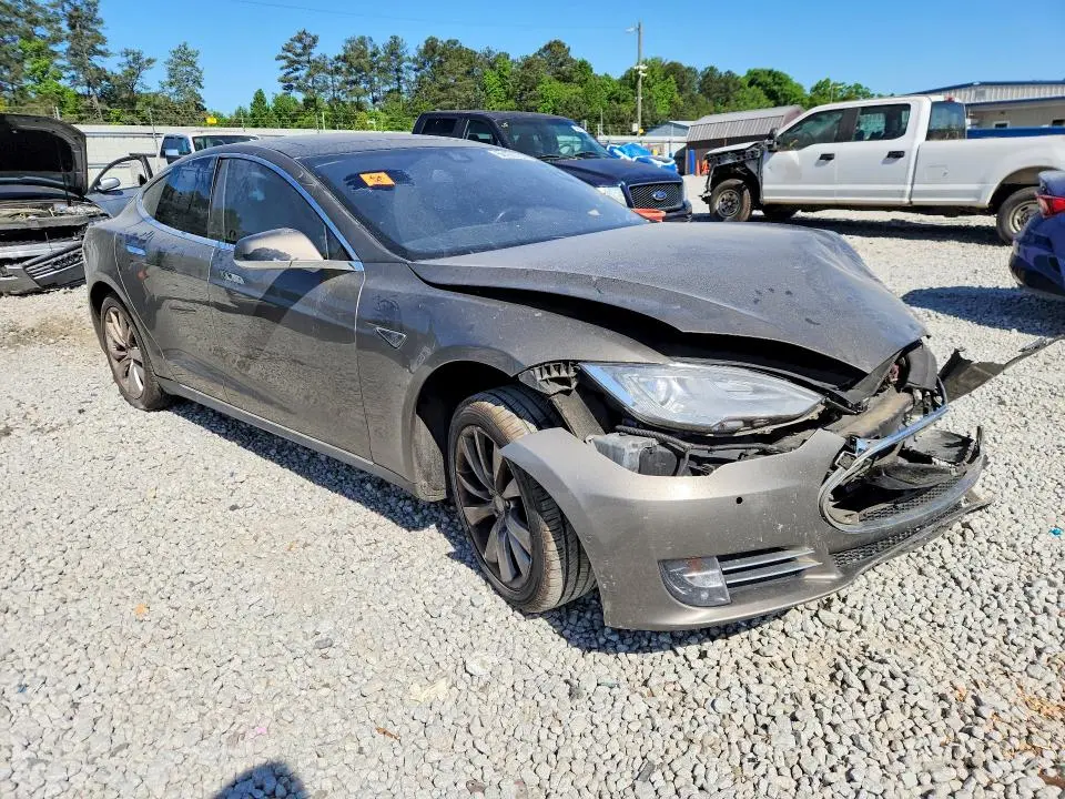2015 TESLA MODEL S 85  