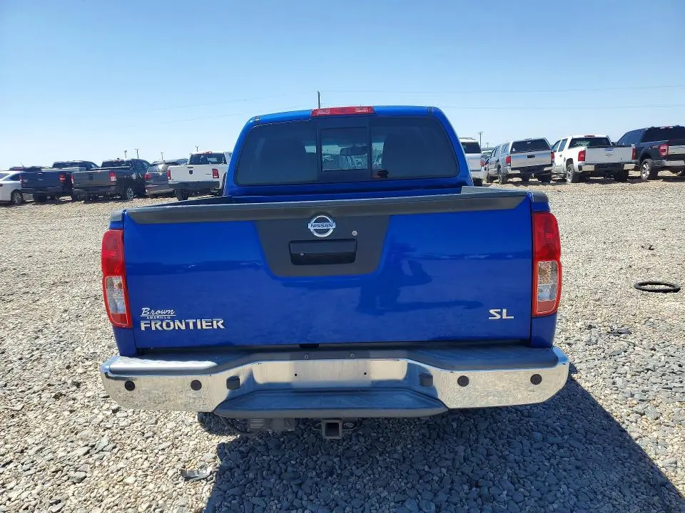 2014 NISSAN FRONTIER SL  