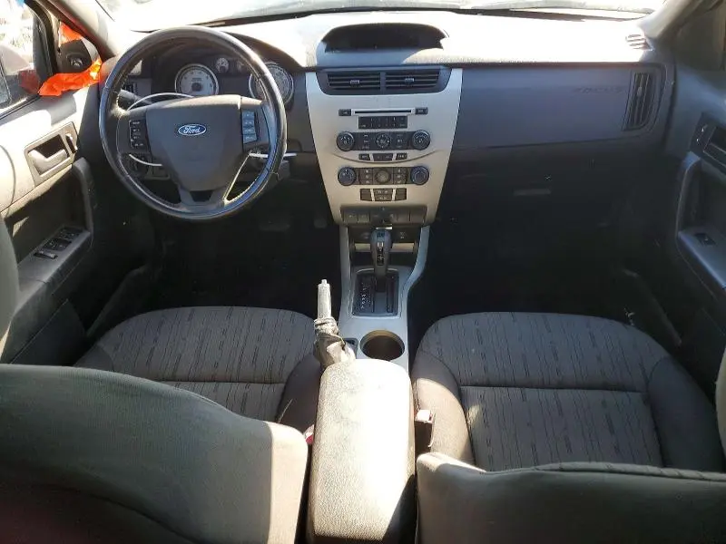 2011 FORD FOCUS SE  