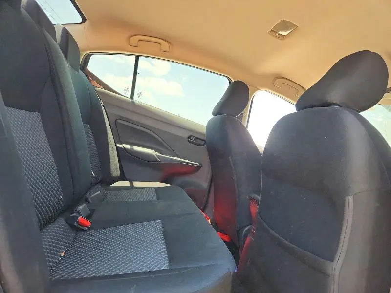 2020 NISSAN VERSA S  