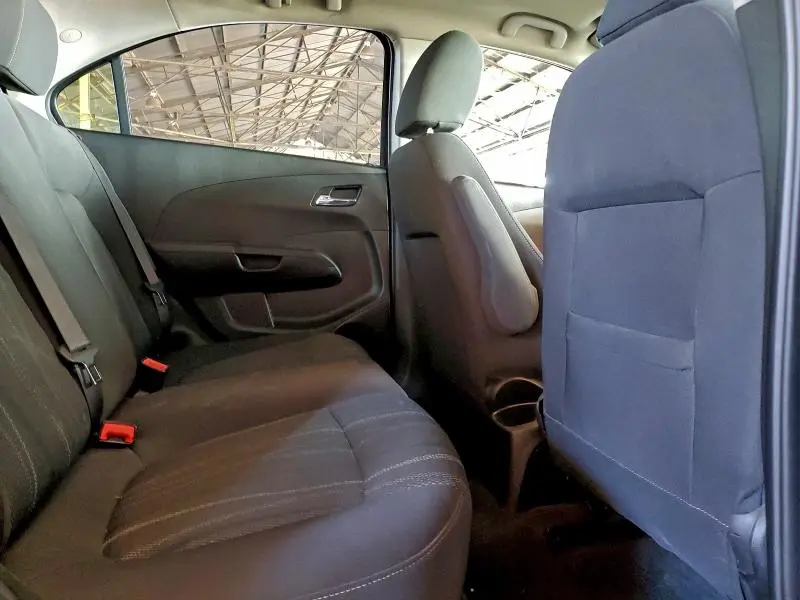 2019 CHEVROLET SONIC LT  