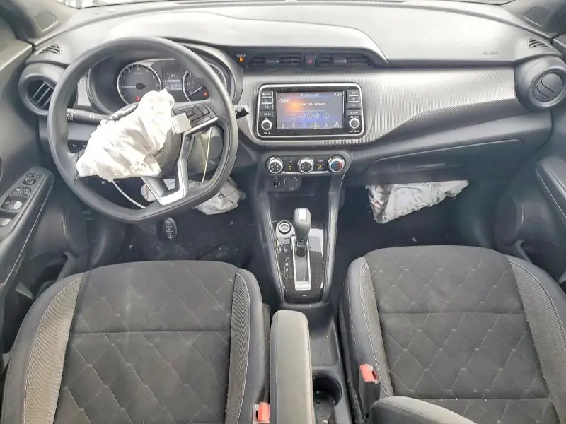 2020 NISSAN KICKS S  