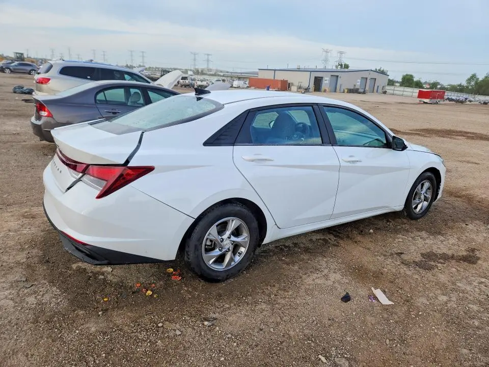 2021 HYUNDAI ELANTRA SE  