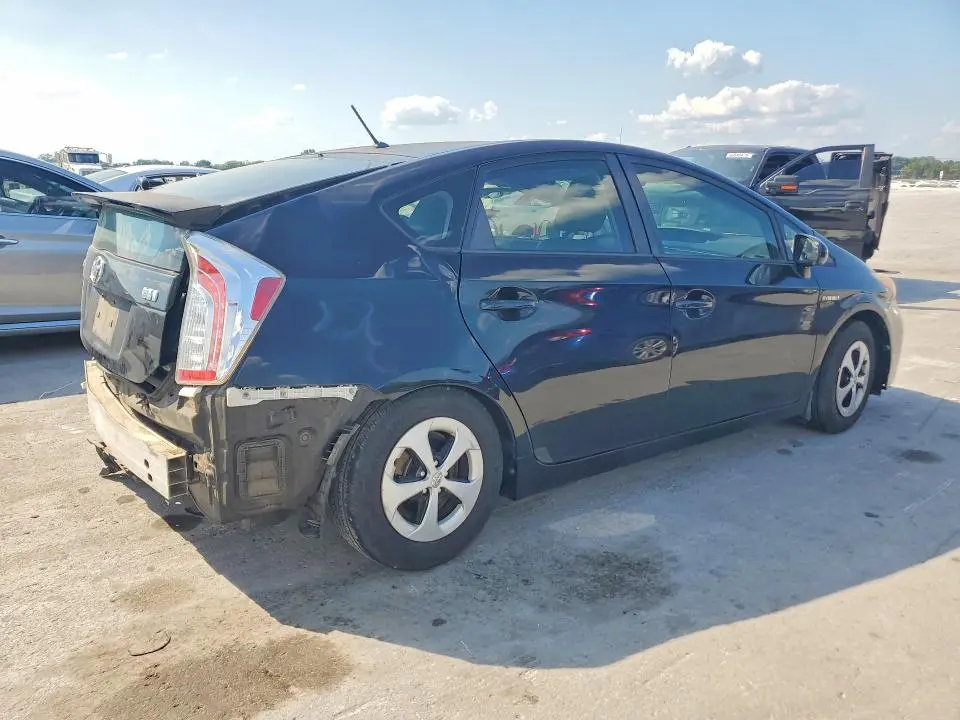 2012 TOYOTA PRIUS TWO  