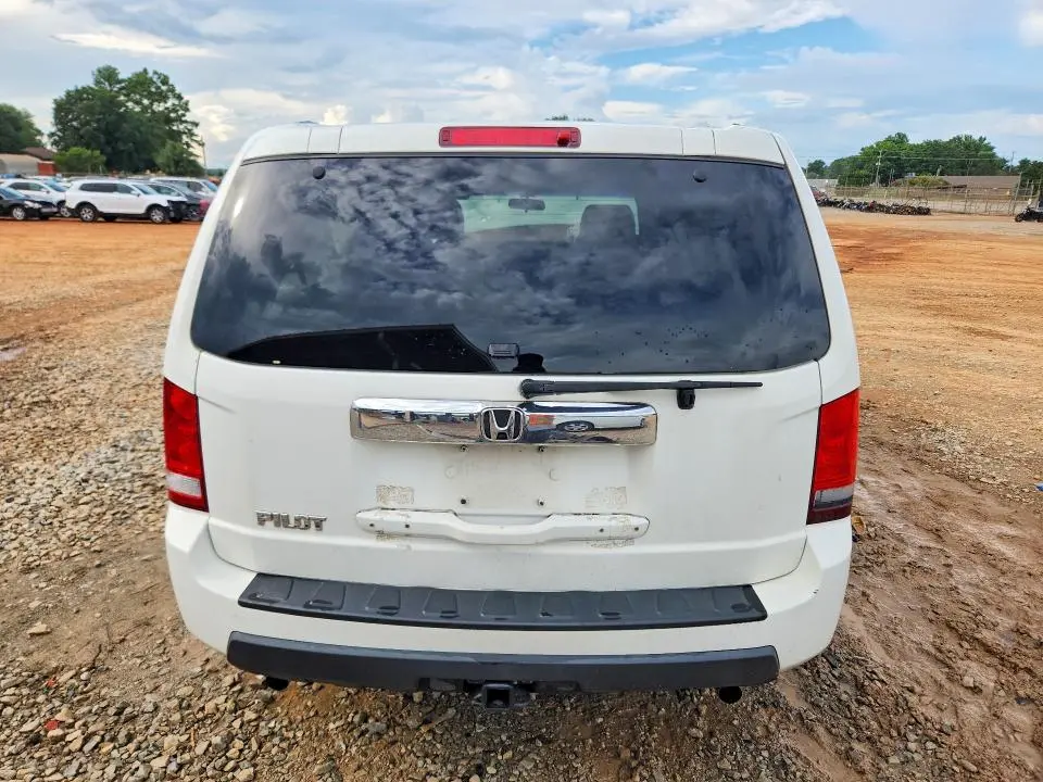 2011 HONDA PILOT LX  