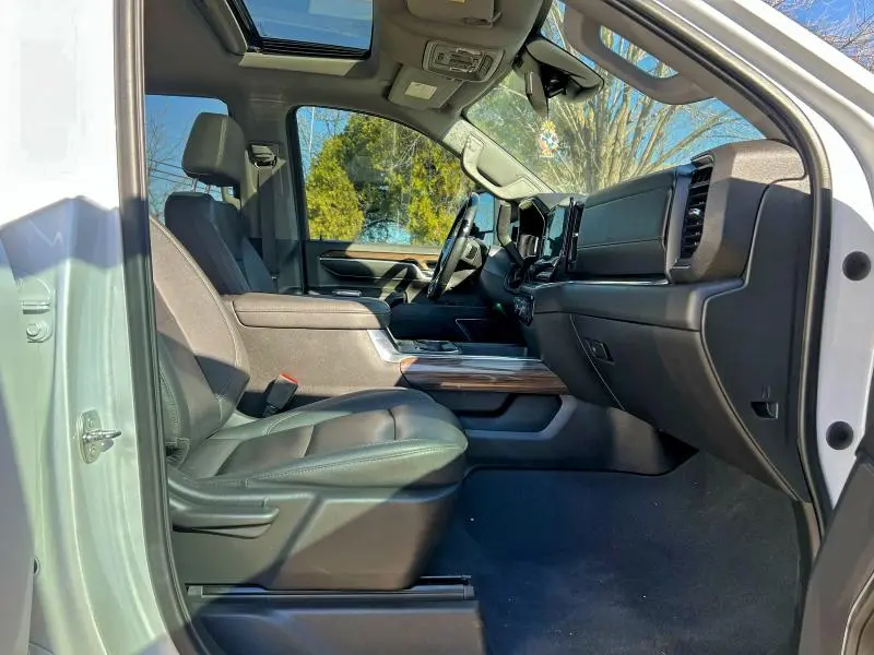 2024 CHEVROLET SILVERADO K3500 LT  