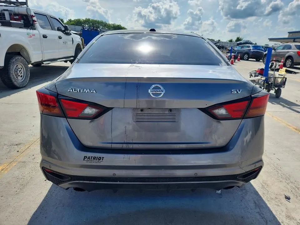 2019 NISSAN ALTIMA SV  