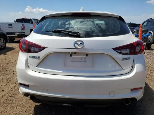 2018 MAZDA 3 TOURING  