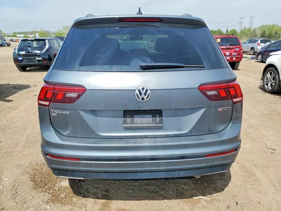 2021 VOLKSWAGEN TIGUAN SE  