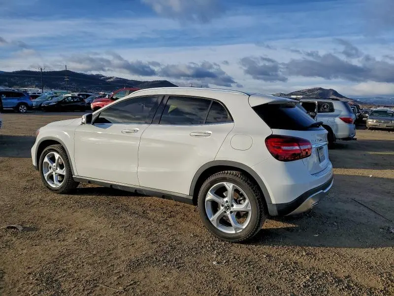 2020 MERCEDES-BENZ GLA 250 4MATIC  