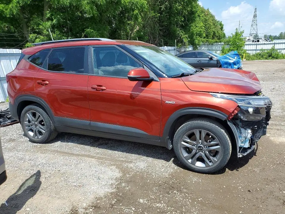2021 KIA SELTOS LX  