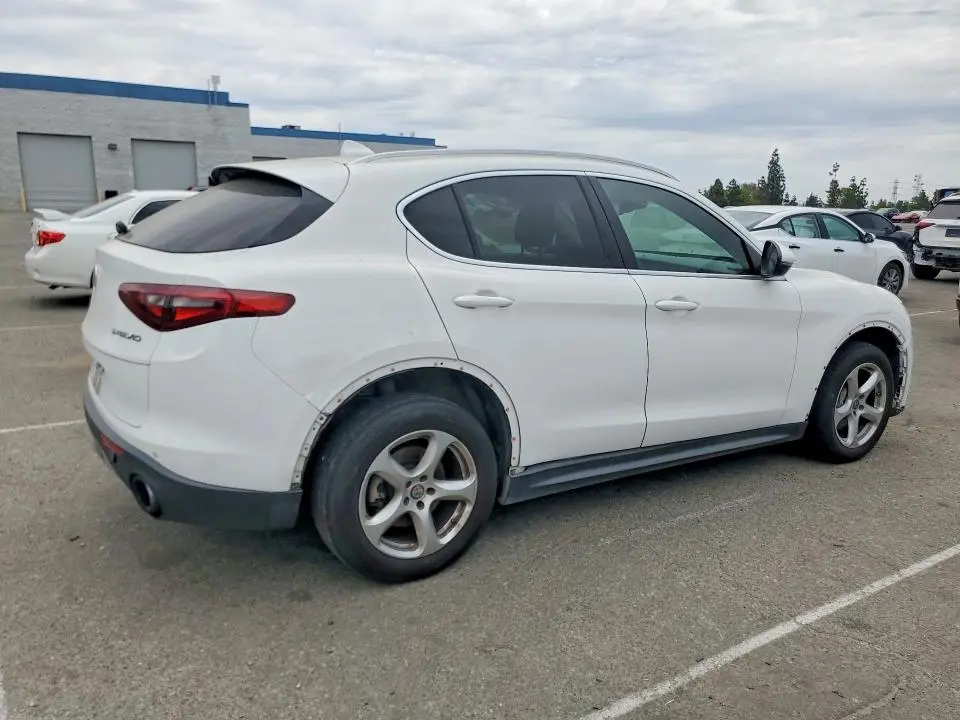 2018 ALFA ROMEO STELVIO   