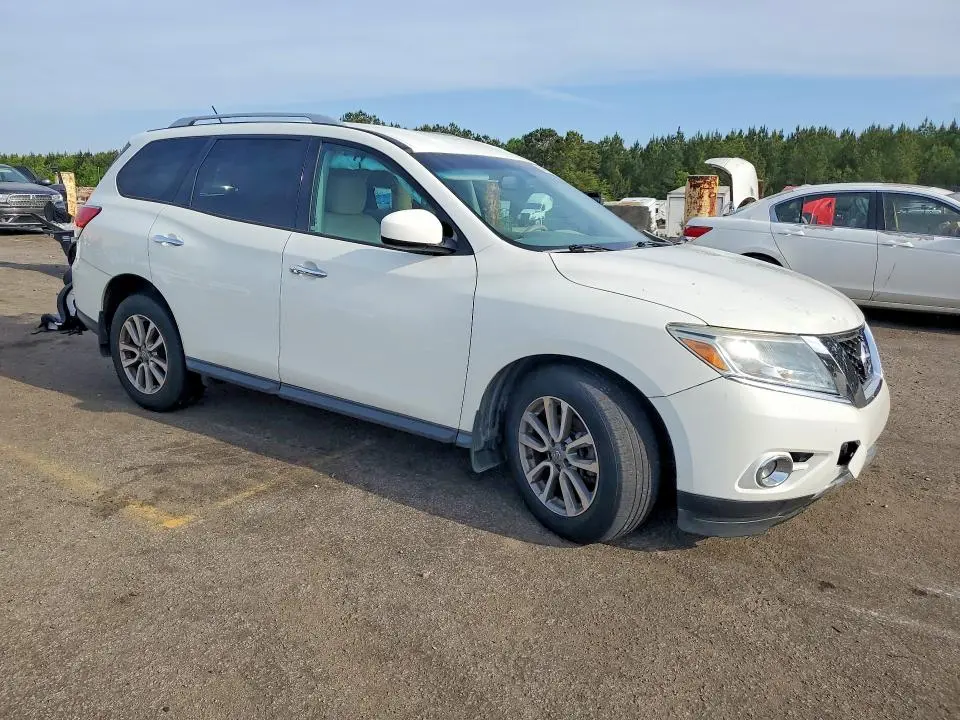 2015 NISSAN PATHFINDER SV  