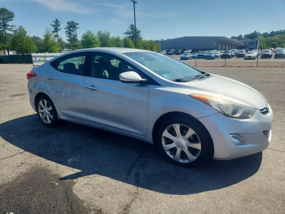 2011 HYUNDAI ELANTRA LIMITED  
