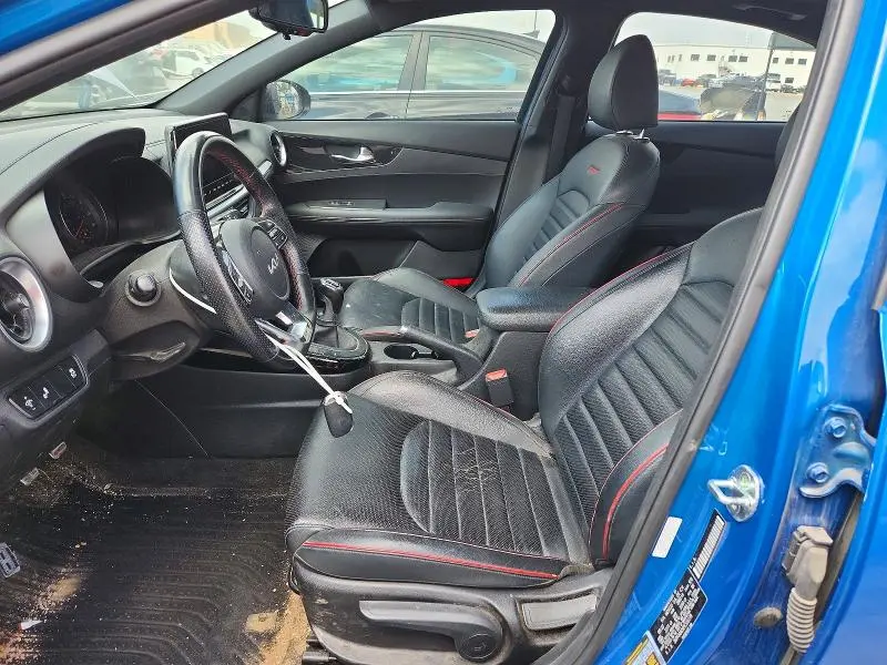 2023 KIA FORTE GT  