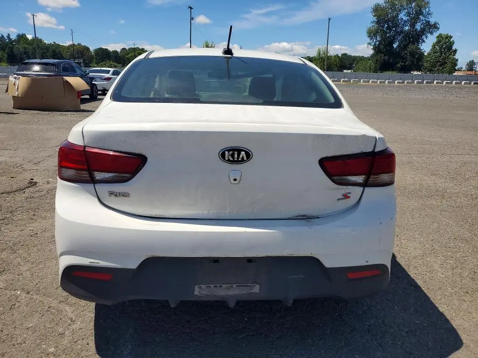 2018 KIA RIO S  