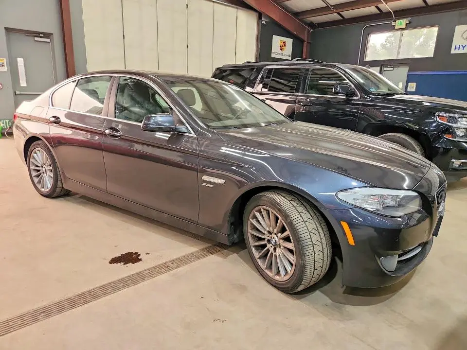 2013 BMW 535 XI  