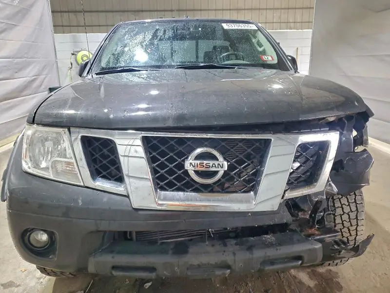 2013 NISSAN FRONTIER SV  
