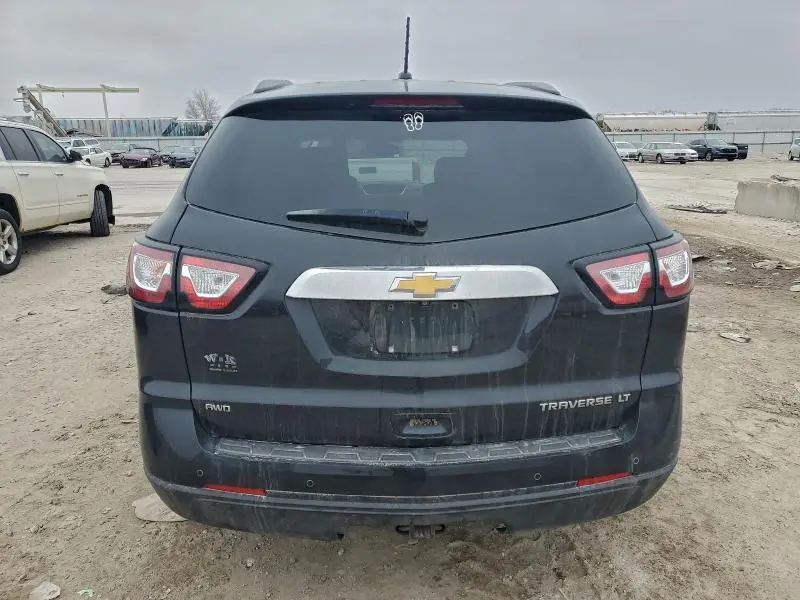 2015 CHEVROLET TRAVERSE LT  