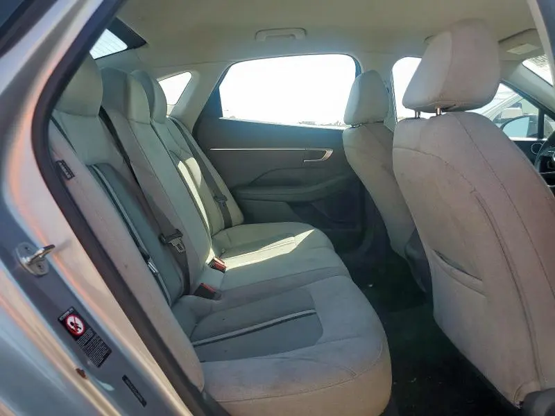 2020 HYUNDAI SONATA SE  