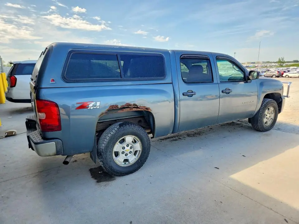 2011 CHEVROLET SILVERADO K1500 LT  