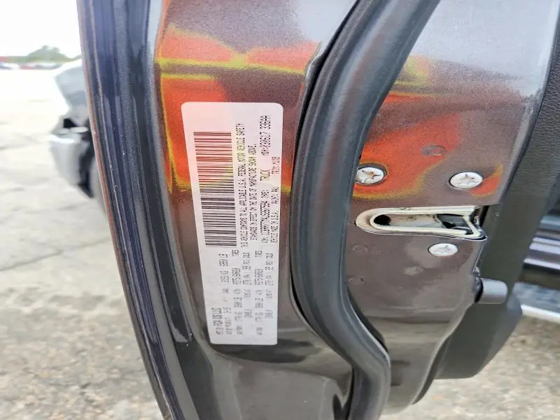 2018 RAM 1500 SLT  
