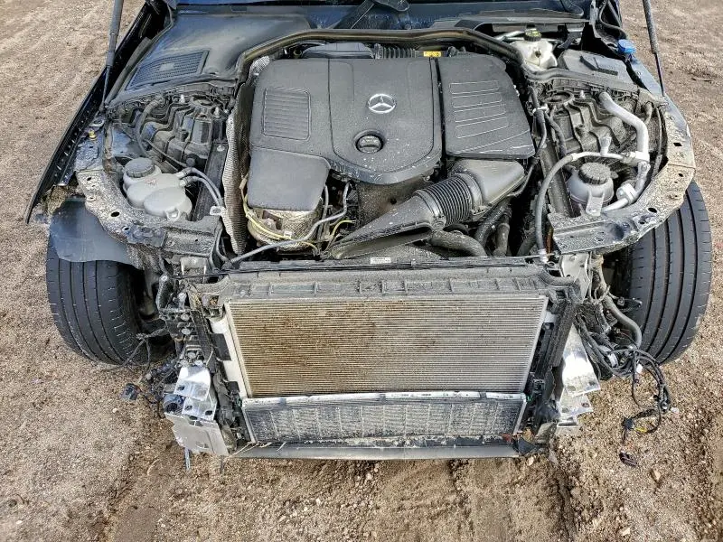 2024 MERCEDES-BENZ C 300  