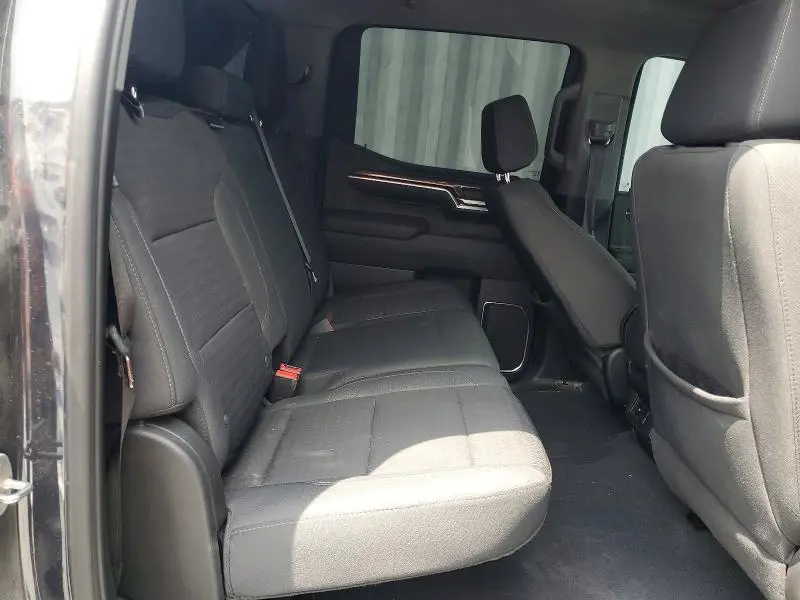 2023 CHEVROLET SILVERADO K1500 LT  