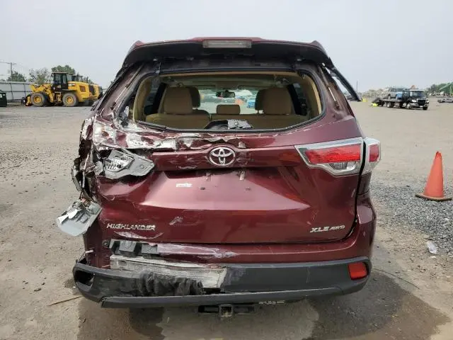 2015 TOYOTA HIGHLANDER XLE  