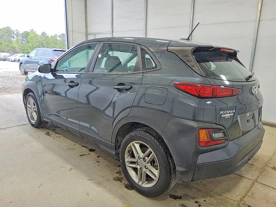 2021 HYUNDAI KONA SE  