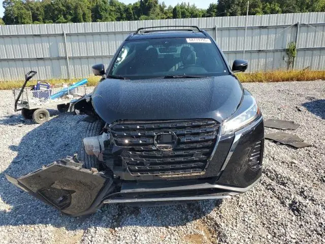 2021 NISSAN KICKS SR