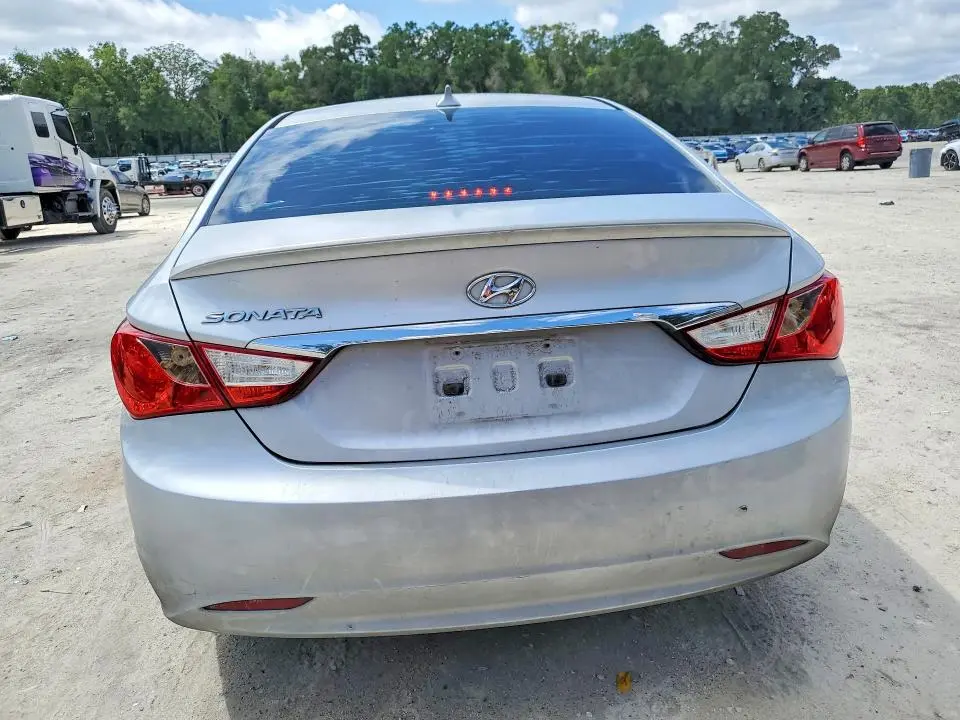2012 HYUNDAI SONATA GLS  