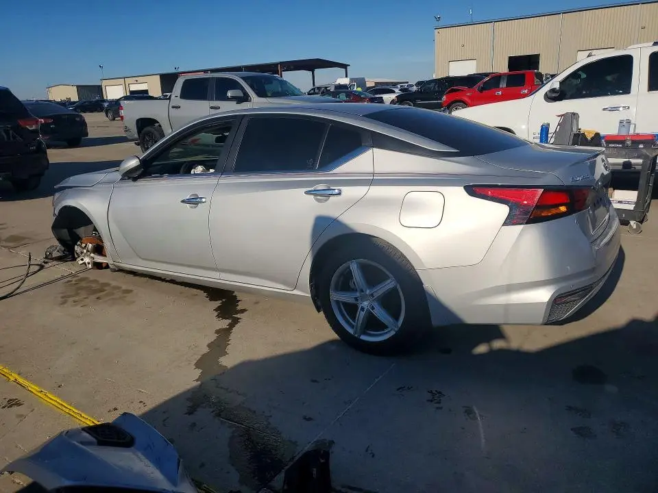 2021 NISSAN ALTIMA S  