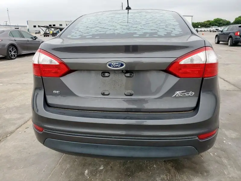 2018 FORD FIESTA SE  