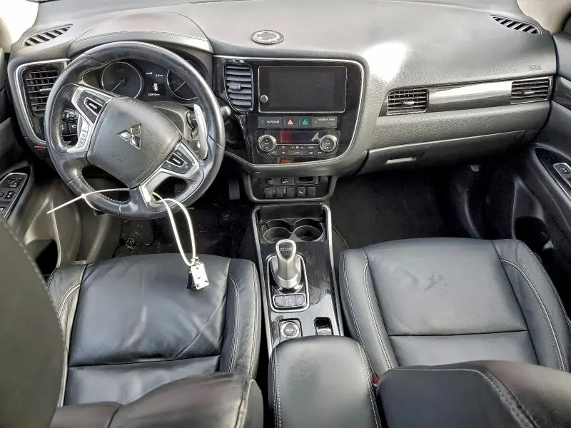 2018 MITSUBISHI OUTLANDER SE  