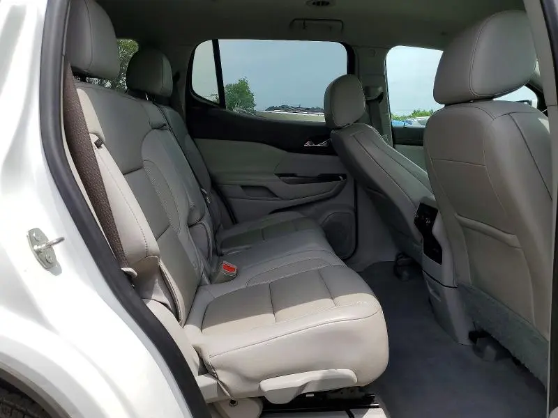 2020 GMC ACADIA SLT  