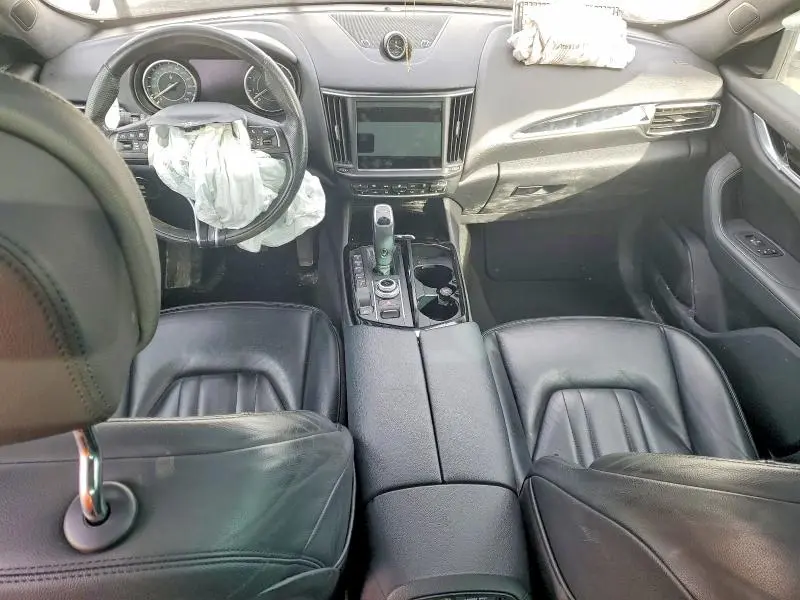 2023 MASERATI LEVANTE MODENA  