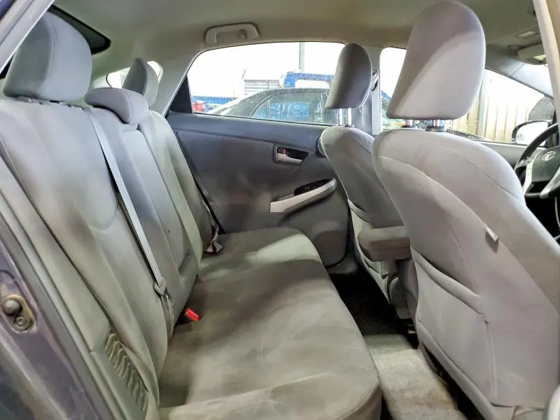 2010 TOYOTA PRIUS III  