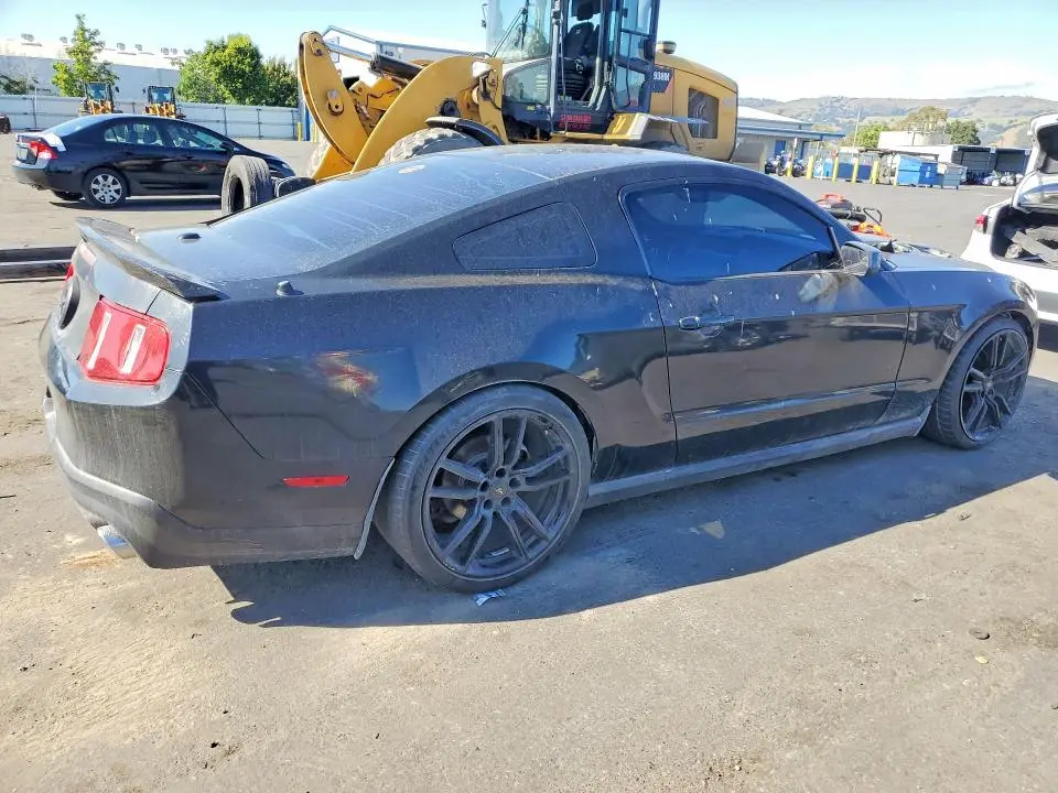 2011 FORD MUSTANG   