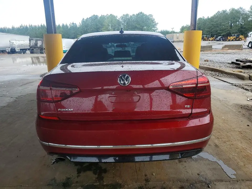 2018 VOLKSWAGEN PASSAT S  