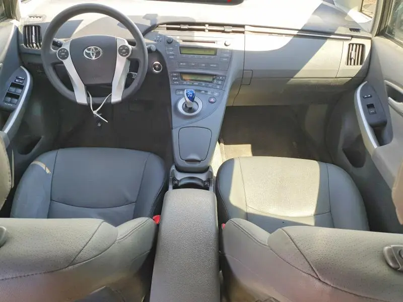 2010 TOYOTA PRIUS II  