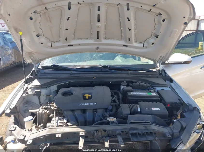 2018 HYUNDAI ELANTRA SE