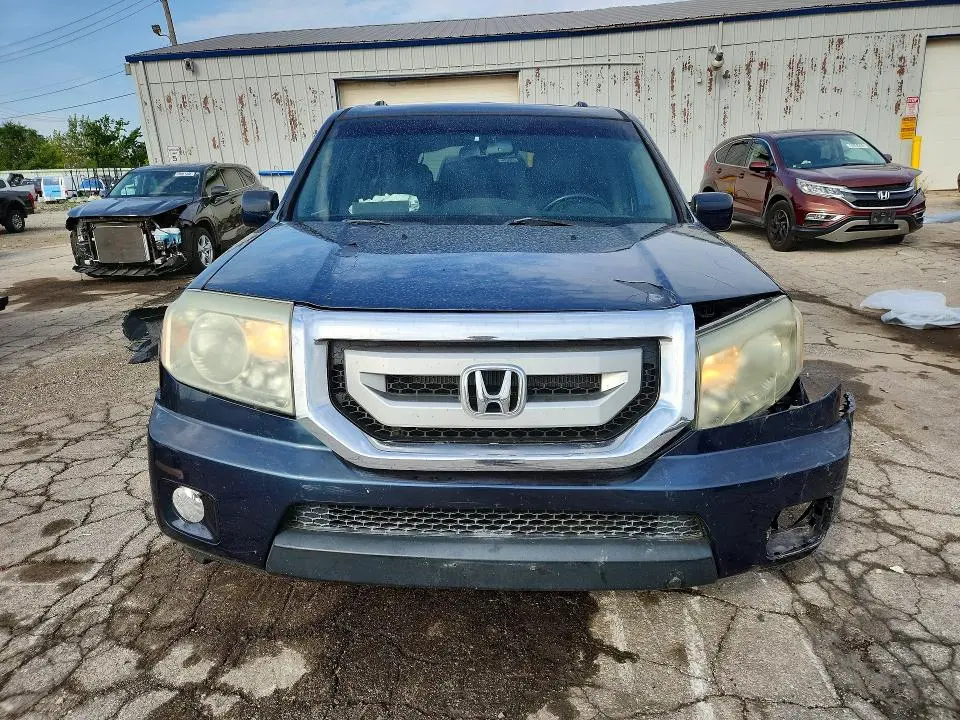 2011 HONDA PILOT EXLN  