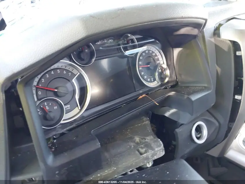 2017 RAM 1500 BIG HORN  4X2 5'7 BOX