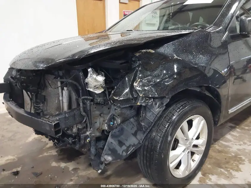 2013 NISSAN ROGUE SV