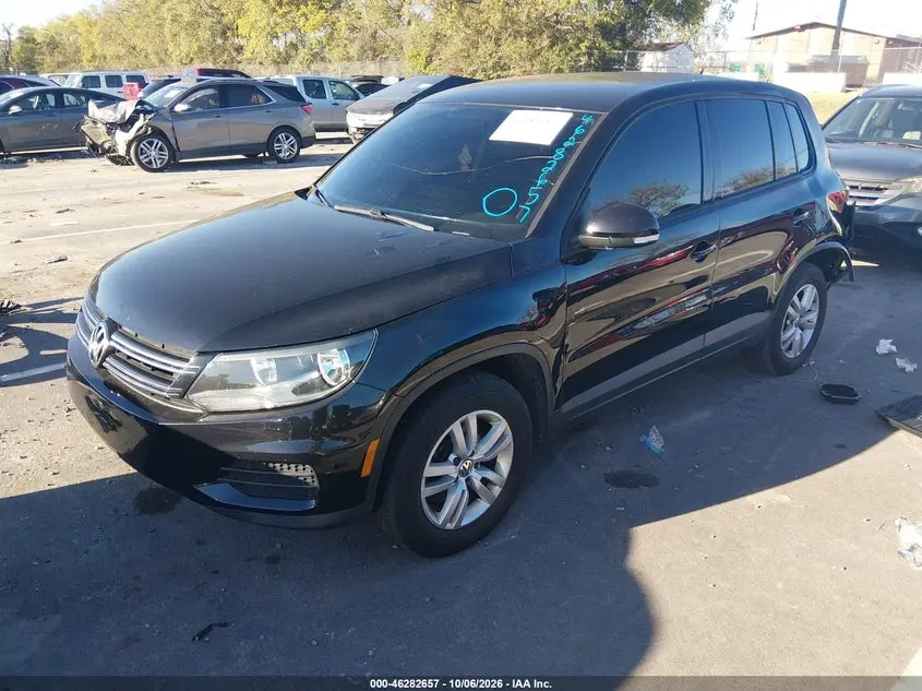 2014 VOLKSWAGEN TIGUAN S