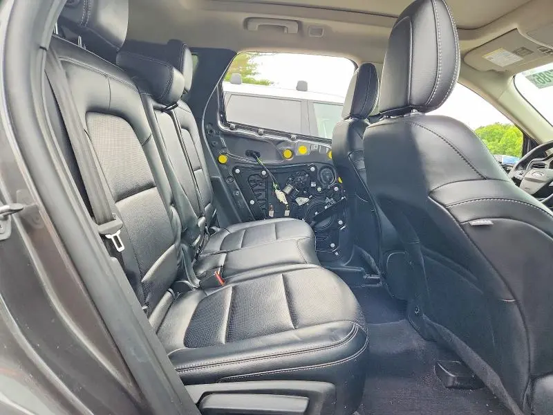 2020 FORD ESCAPE SE SPORT  